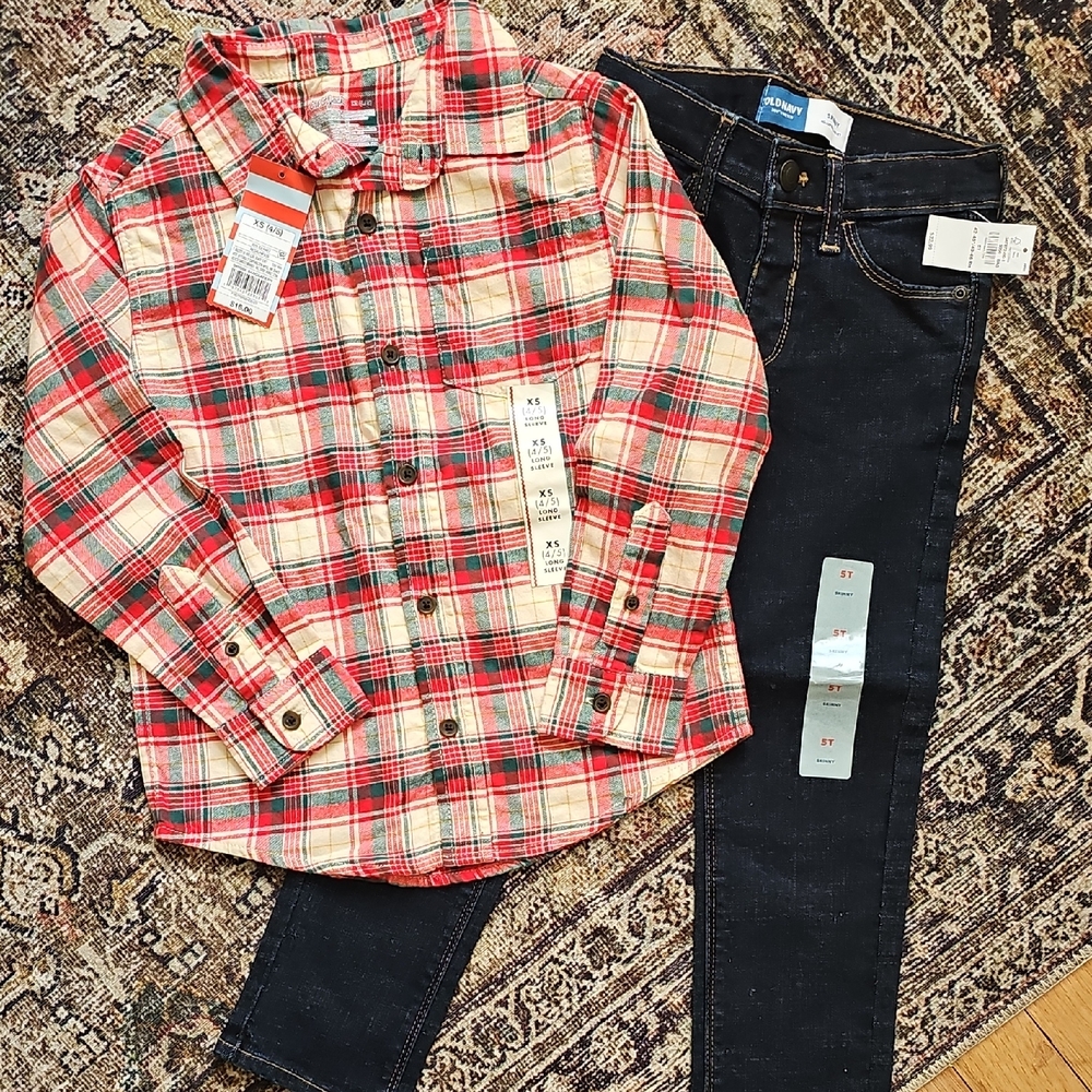 Plaid button up shirt ans blue skinny jeans